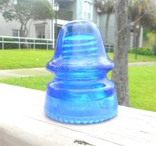 Excellent milky cobalt blue - excellent,