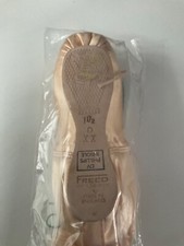 BN FREED Pointe Shoes 1 1/2 D XX