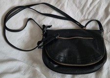 Leather Women's Handbag, Adjustable Strap, 4 Zipped Pockets