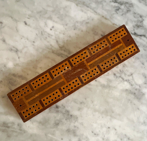 Vintage wooden cribbage board - vintage,