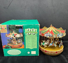 Vintage Village Square Mr