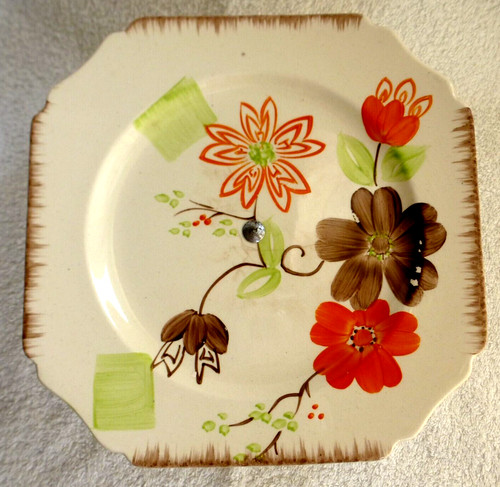 Cake stand art - cake, hand
