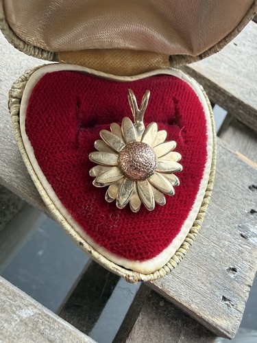 Clogau 9ct gold rose - &,