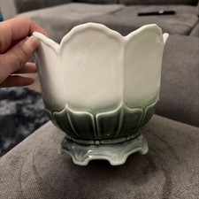 Vintage White & Green Flower