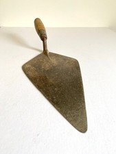 VINTAGE BRICKLAYERS TROWEL  STEEL CAPPED HANDLE BUILDERS - 11 inch
