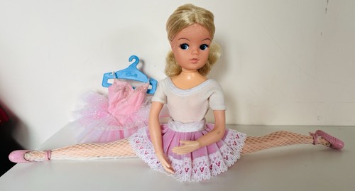 Pedigree sindy doll vintage - sindy,