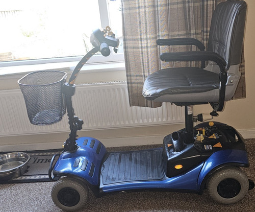 Shoprider blue black - blue/black, 4-wheel