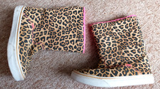 Vans Leopard Print Suede Ankle Boots With Pink Fur Lining. Size UK 2.0 / EU 33.0