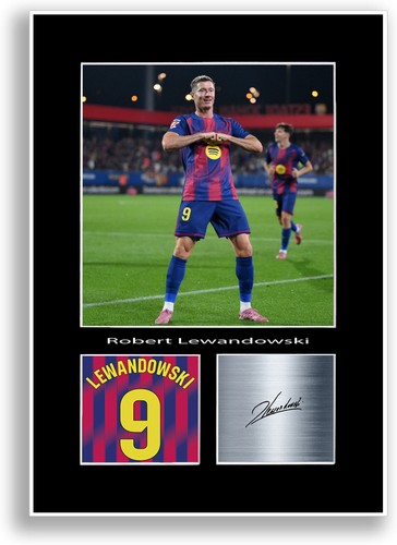 Robert lewandowski football - robert,
