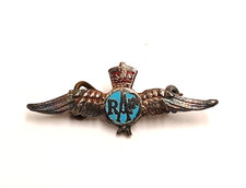 WW2 SILVER RAF SWEETHEART BADGE BROOCH MARKED SILVER 3cm WIDE