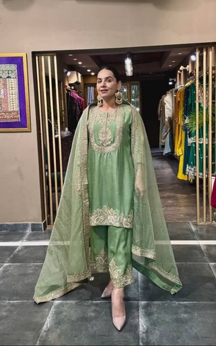 Pakistani salwar kameez ready - pakistani,