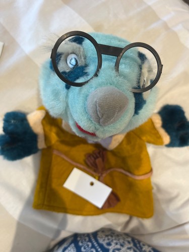Badger puppet wind the - in,