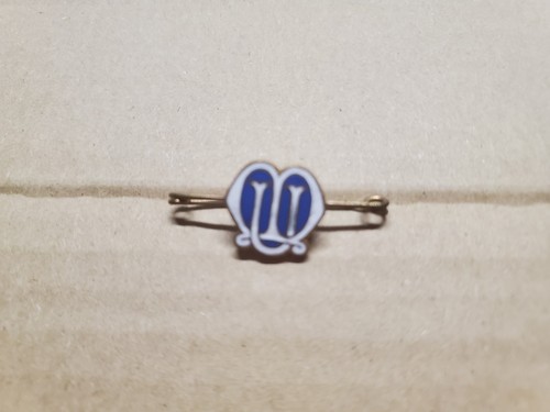 Enamel sweetheart brooch - sweetheart,