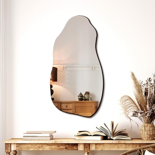 Irregular asymmetrical wall - asymmetrical,