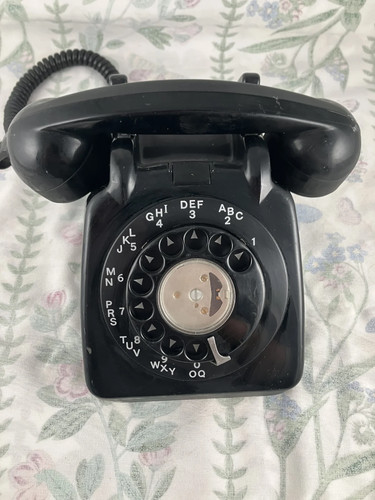 Gpo telephone black chipped - -,