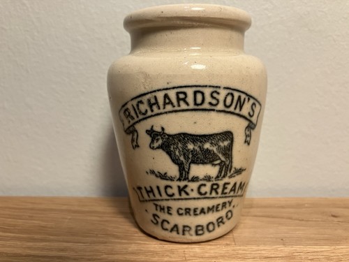 Cream pot crock cow - pot, pictorial