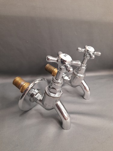 Chrome wall mounted retro - ,
