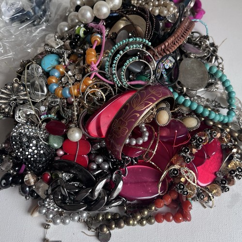 2kg job lot broken costume - lot,