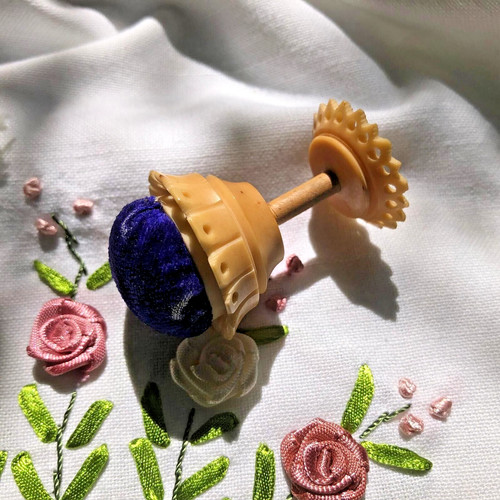 Antique vegetable ivory - ivory, pin