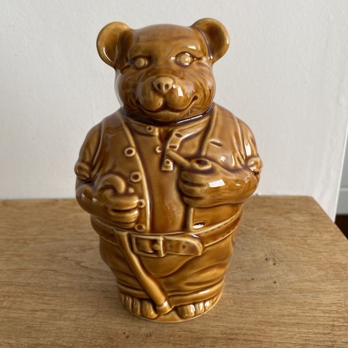 Vintage retro bear design - retro,