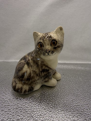 Winstanley tabby cat size - winstanley,