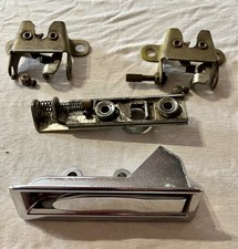 Triumph Stag Hood Stowage Release Handle, Release Catch and 2 Locks Single Claw
