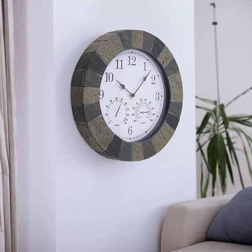 Slate effect garden wall - effect,