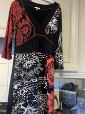 Woman’s Joe Brown Dress Size