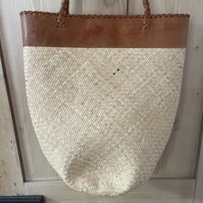 Leather & Wicker Lined Beach