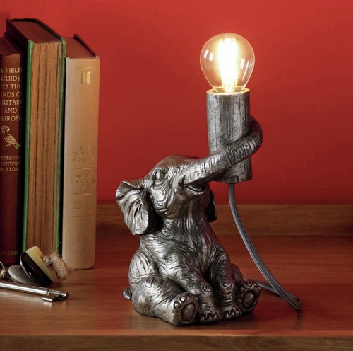 Baby nelly elephant - elephant, table