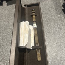 Gucci 8600L Luxury Swiss Made