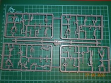 Drukhari Dark Eldar Warriors on sprue x 4  - Warhammer 40K RARE OOP.