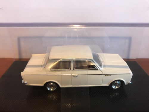 Vauxhall viva luxe 1964 by - de,