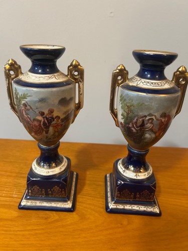 Vintage antique porcelain - or,