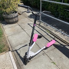 Flicker Scooter Pink And White -Collection AL6