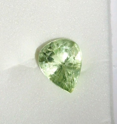 54ct brazilian paraiba - 0.54ct,