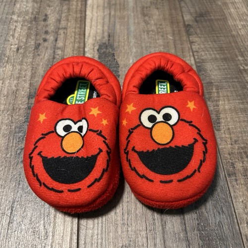 Elmo slippers red adorable - elmo,
