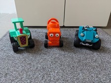 Bob The Builder Toys Bundle: Travis Tractor, Dizzy Cement Mixer and Scambler