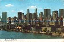 D233565 New York City Manhattan Skyline East River Manhattan Post Card Co Plasti