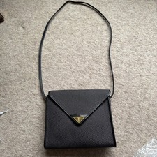 Auth YVES SAINT LAURENT