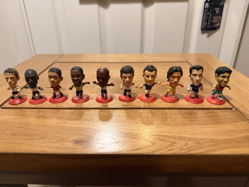 Football player figures bundle - football,
