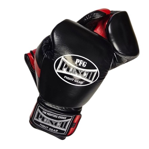Boxing training sparring - ,