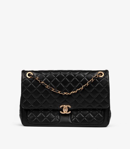 Chanel black quilted lambskin - black,