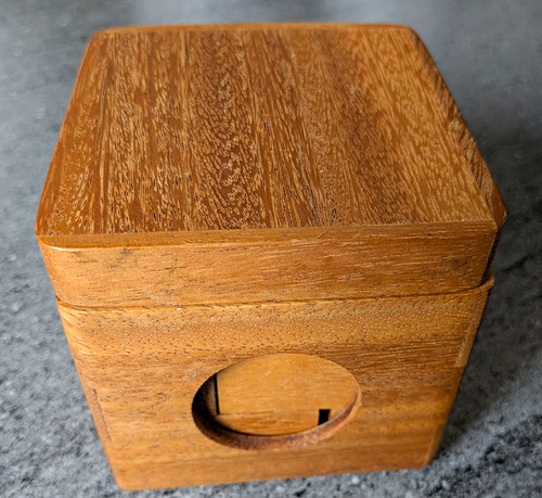 Wooden cube brain - wooden,