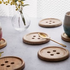  SET OF 6 WOOD BUTTON ROUND