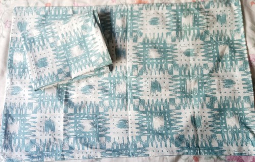 Vintage 1960s pair - pair, pillow