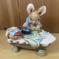 Pendelphin Stoneware Ironing