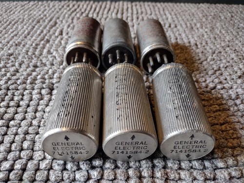 Antique car radio - (6),
