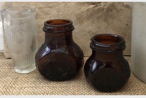 Trio vintage jars posy - of, jars,