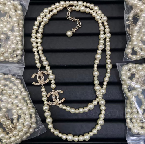 Elegant crystal pearl - crystal,